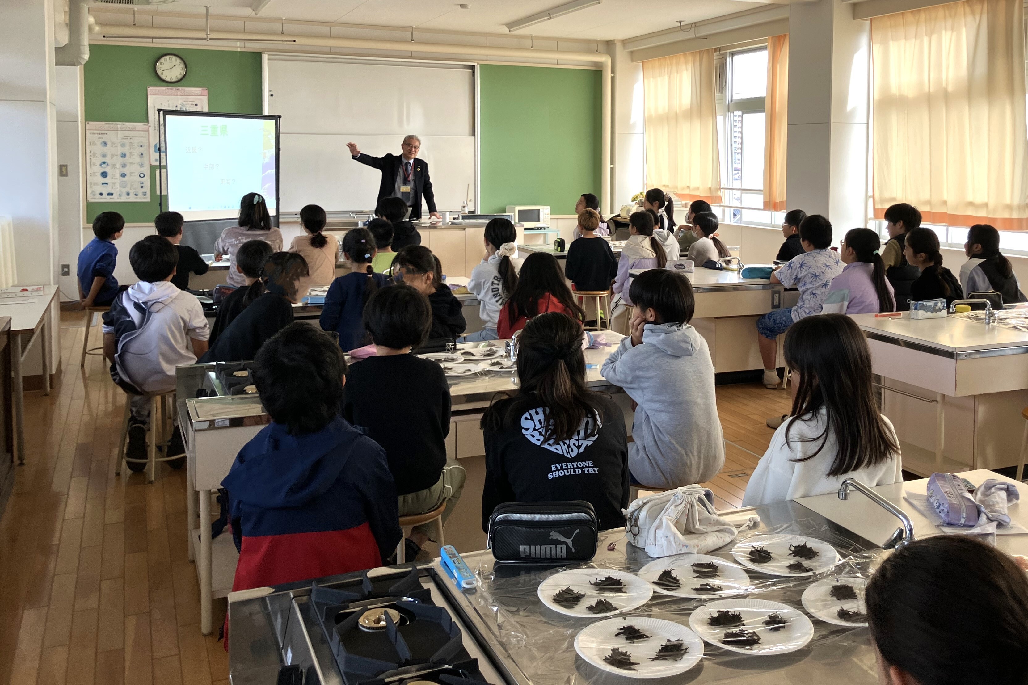 大阪で「ひじき」の食育授業を実施 ～離島・地方創生プロジェクトも紹介～